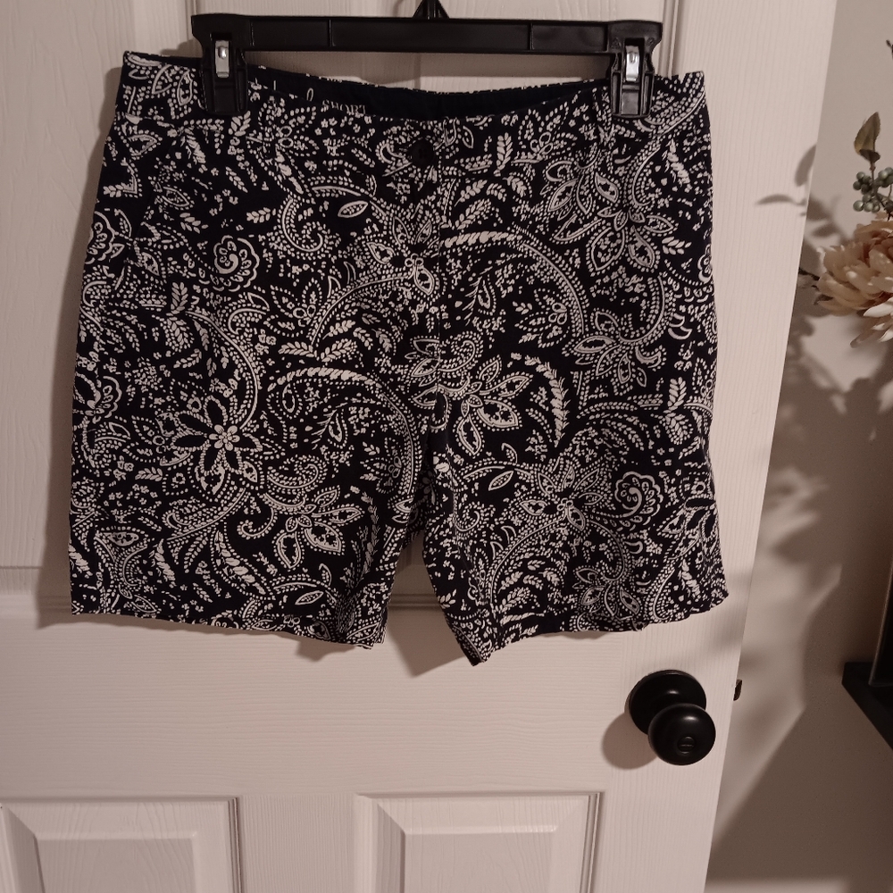Talbots Navy and White Paisley Shorts. 6